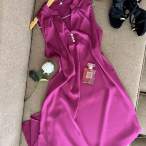 Robe maxi satinée sans manches