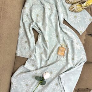 Robe Daraa Broderie Florale