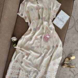Robe Daraa Demi-Manches – Collection "Fleurs de Soie"